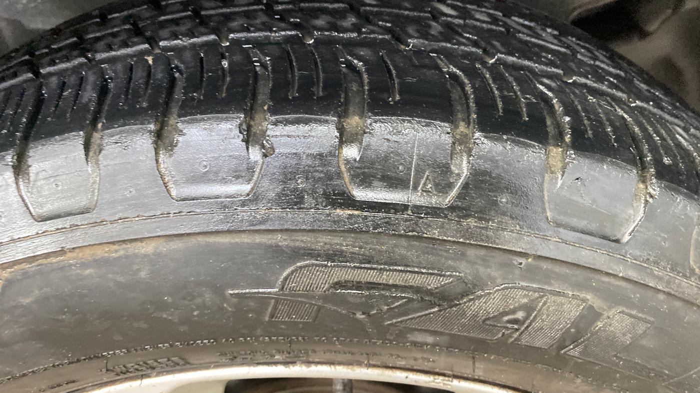 2018 Jeep Compass LIMITED 1.4 PETROL AT, Petrol, Automatic, 49,324 km, Left Rear Tyre Tread