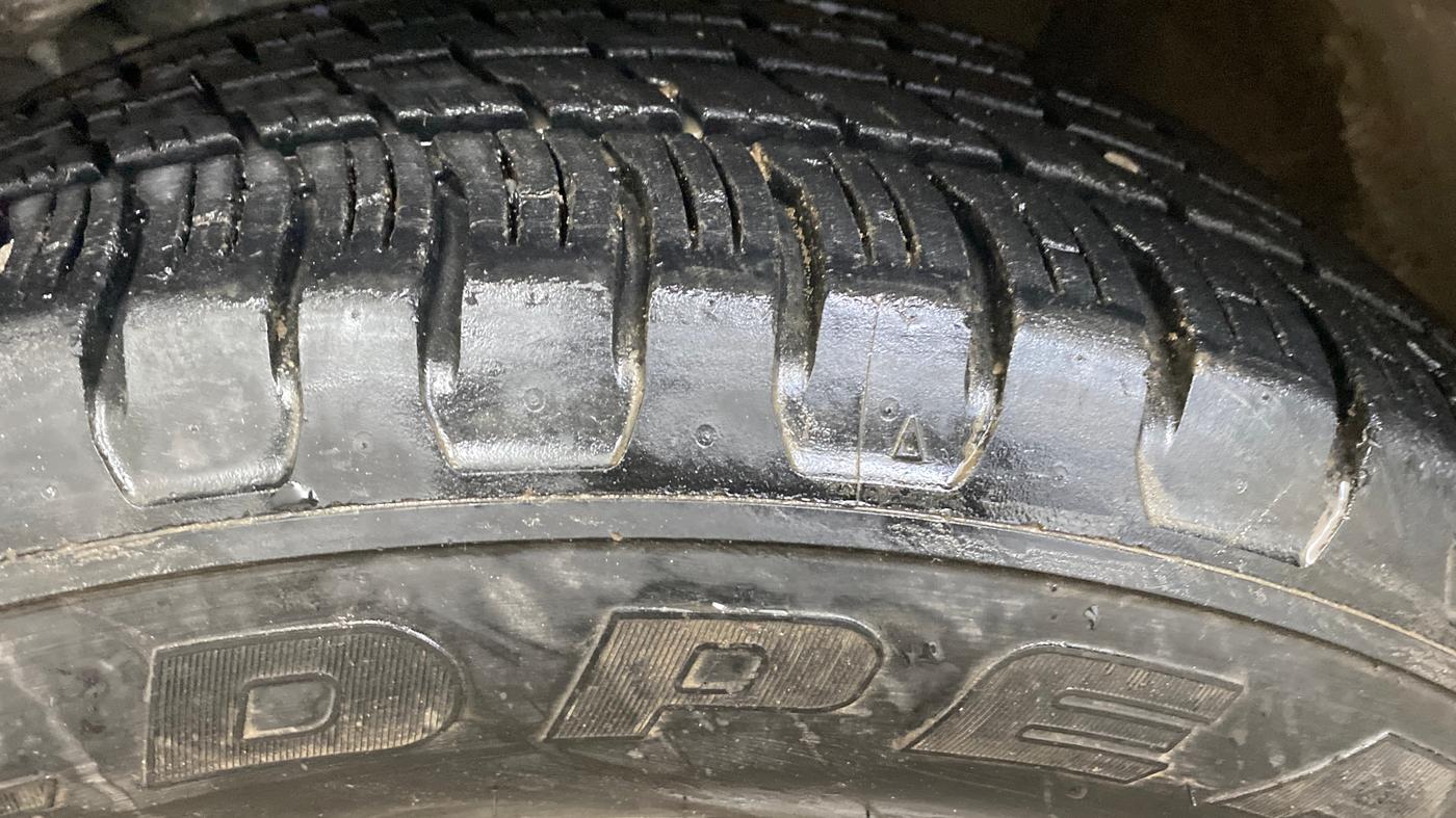 2018 Jeep Compass LIMITED 1.4 PETROL AT, Petrol, Automatic, 49,324 km, Left Front Tyre Tread