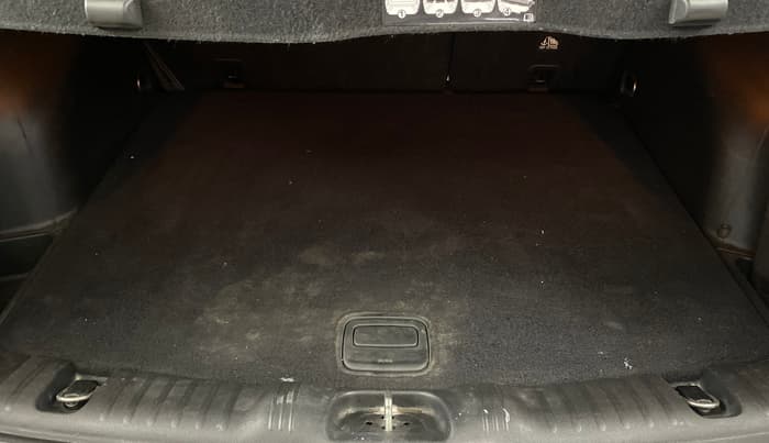 2018 Jeep Compass LIMITED 1.4 PETROL AT, Petrol, Automatic, 49,427 km, Boot Inside