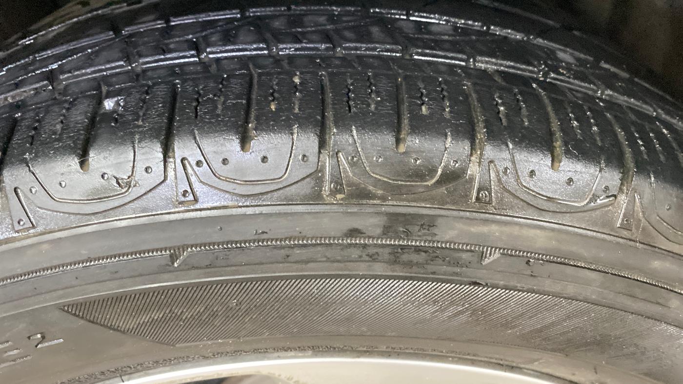 2018 Jeep Compass LIMITED 1.4 PETROL AT, Petrol, Automatic, 49,324 km, Right Rear Tyre Tread