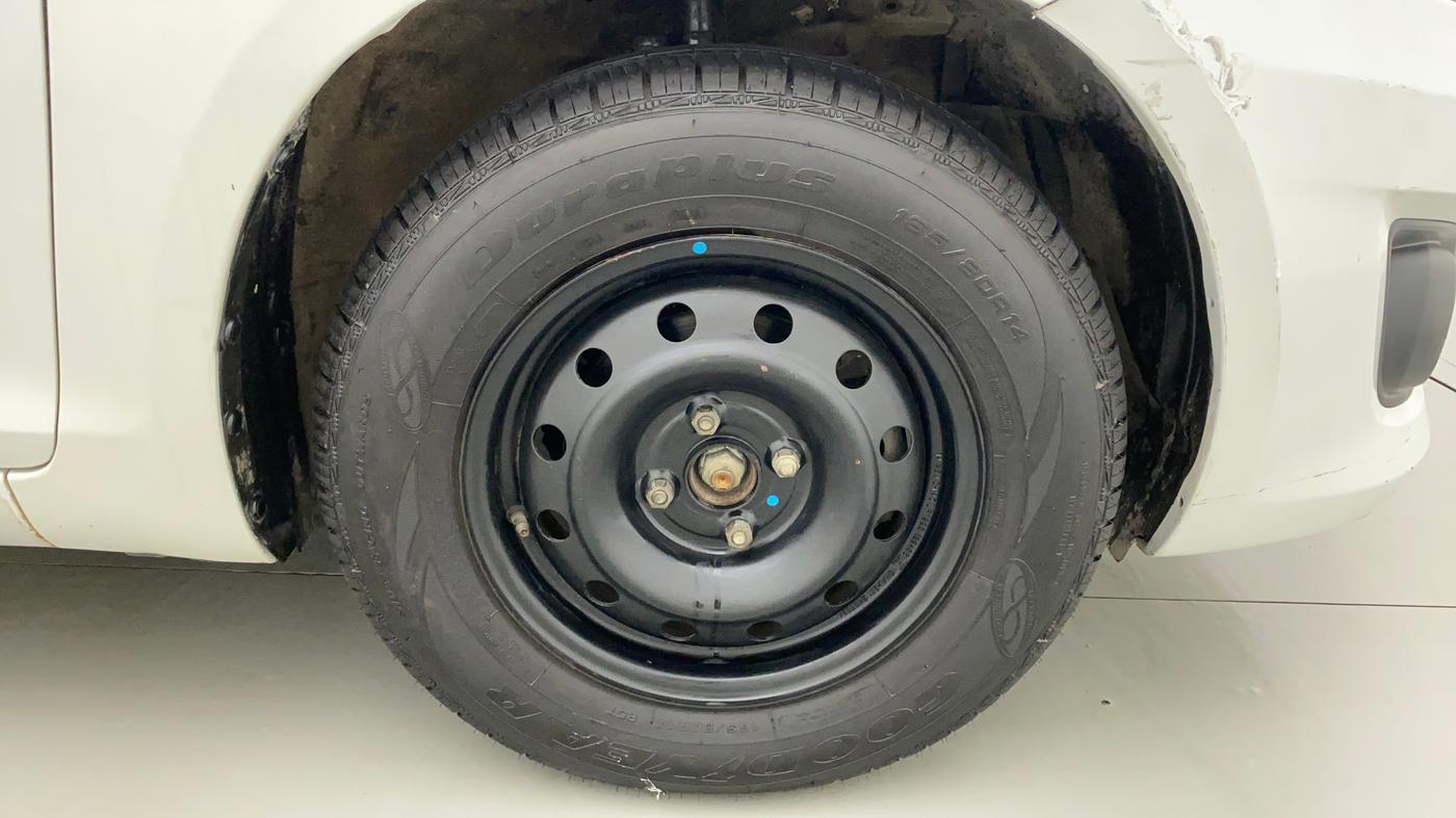 2012 Maruti Swift Dzire VXI, CNG, Manual, 96,868 km, Right Front Wheel