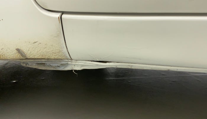 2012 Maruti Swift Dzire VXI, CNG, Manual, 96,868 km, Left running board - Slight discoloration