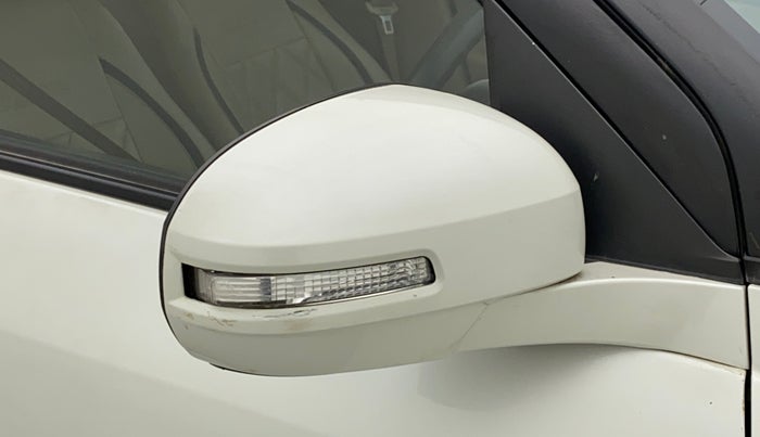 2012 Maruti Swift Dzire VXI, CNG, Manual, 96,868 km, Right rear-view mirror - Mirror motor not working