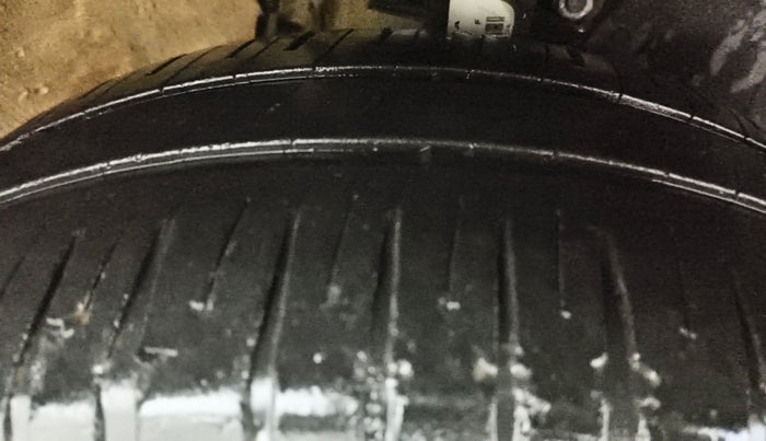 2013 Volkswagen Polo HIGHLINE DIESEL, Diesel, Manual, 86,236 km, Right Front Tyre Tread