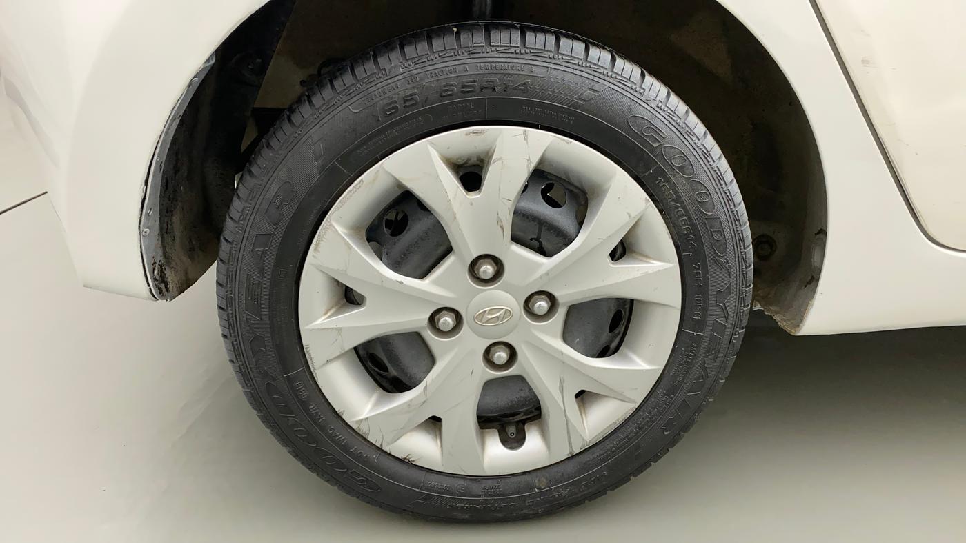 2013 Hyundai Grand i10 MAGNA 1.2 KAPPA VTVT, Petrol, Manual, 55,728 km, Right Rear Wheel