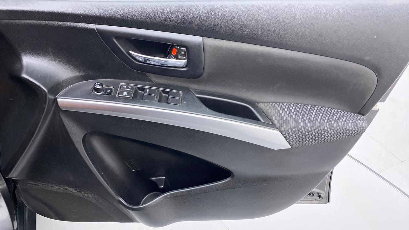 2018 Maruti S Cross ZETA 1.3 SHVS, Diesel, Manual, 96,672 km, Driver Side Door Panels Control
