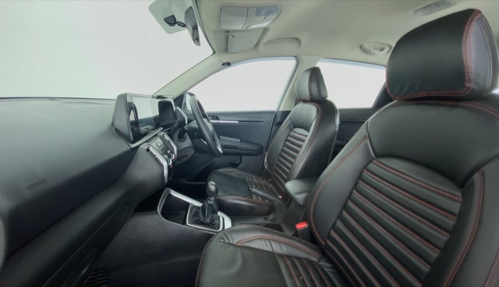 2020 KIA SONET HTK G1.2 MT, Petrol, Manual, 15,658 km, Right Side Front Door Cabin