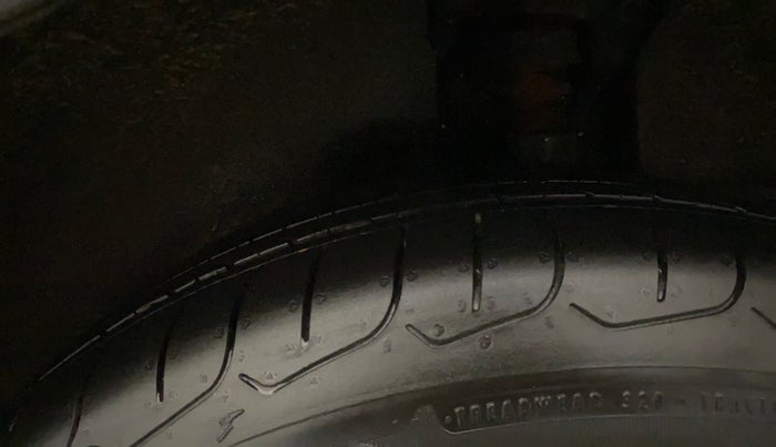 2016 Hyundai Creta S 1.6 PETROL, Petrol, Manual, 54,193 km, Left Rear Tyre Tread