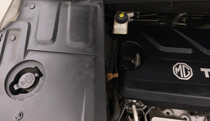 2023 MG HECTOR PLUS SAVVY PRO 1.5 TURBO CVT 6 STR, Petrol, Automatic, 36,596 km, Engine View - Right