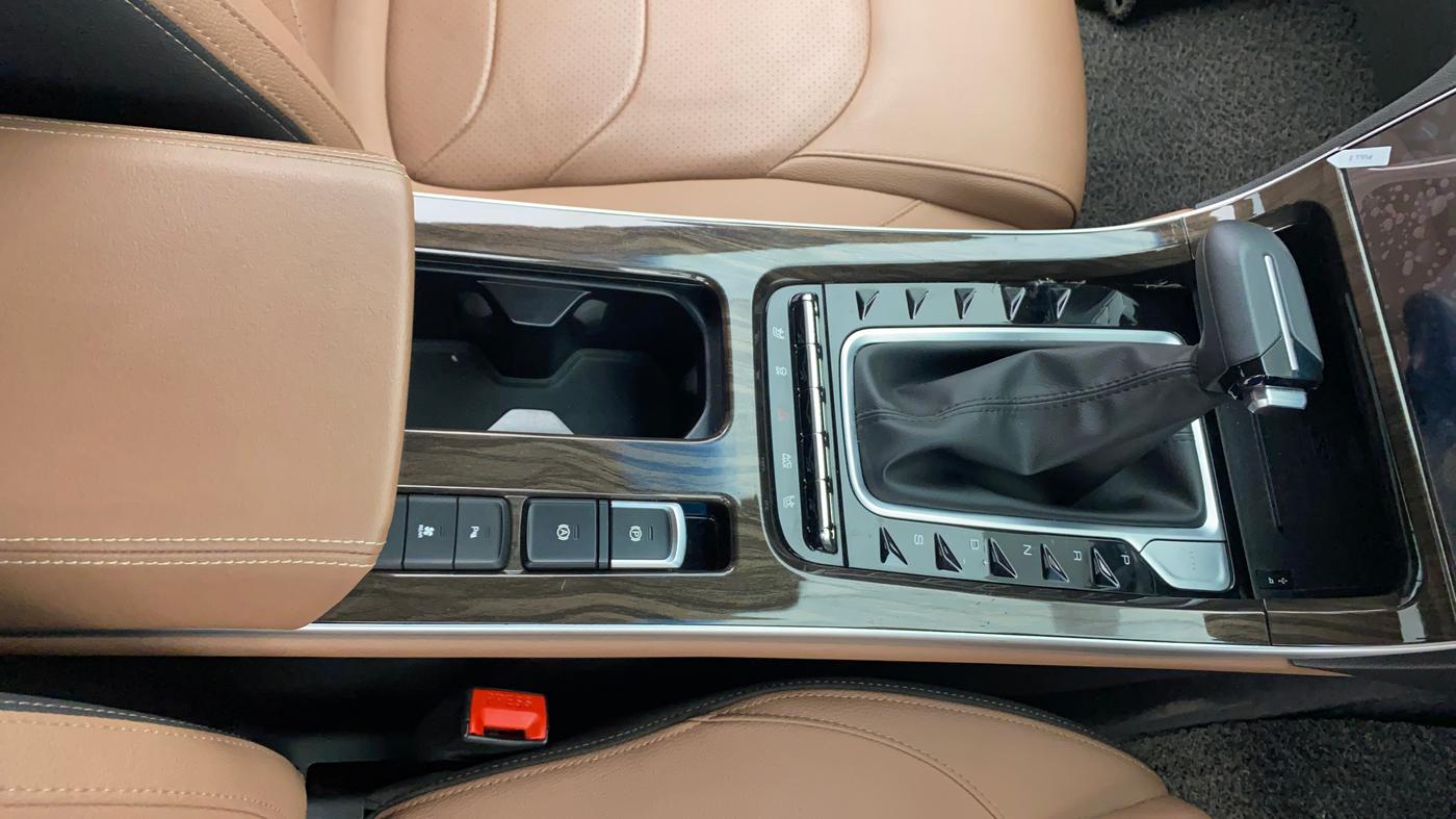 2023 MG HECTOR PLUS SAVVY PRO 1.5 TURBO CVT 6 STR, Petrol, Automatic, 36,596 km, Gear Lever