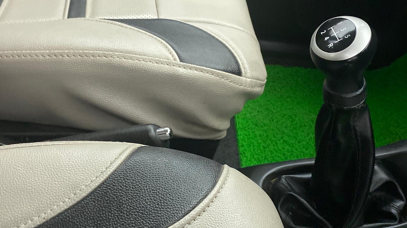 2015 Maruti Wagon R 1.0 VXI, Petrol, Manual, 52,756 km, Gear Lever
