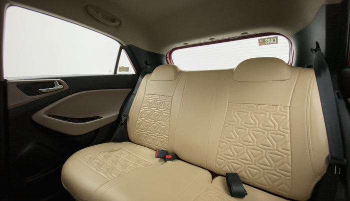 2019 Hyundai Elite i20 SPORTZ PLUS 1.2, Petrol, Manual, 26,284 km, Right Side Rear Door Cabin