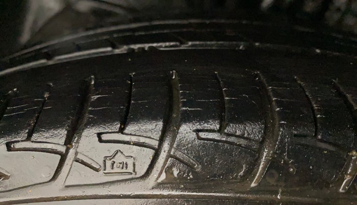 2019 Hyundai Elite i20 SPORTZ PLUS 1.2, Petrol, Manual, 26,284 km, Right Rear Tyre Tread
