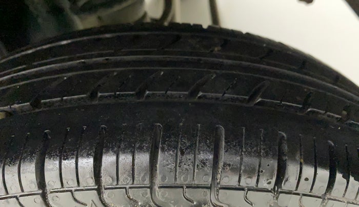 2013 Maruti Alto 800 LXI, Petrol, Manual, 56,674 km, Left Rear Tyre Tread