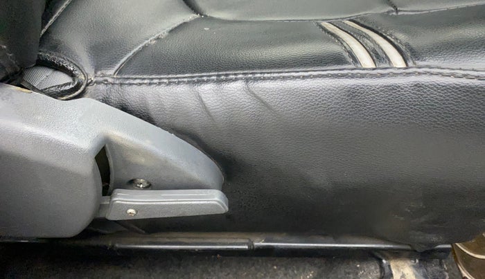 2013 Maruti Alto 800 LXI, Petrol, Manual, 56,674 km, Driver Side Adjustment Panel