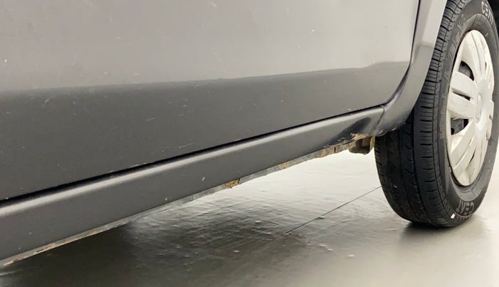 2017 Maruti Alto 800 LXI CNG, CNG, Manual, 68,031 km, Right running board - Slightly dented