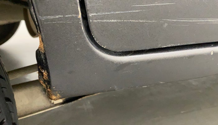 2017 Maruti Alto 800 LXI CNG, CNG, Manual, 68,031 km, Right running board - Slightly rusted