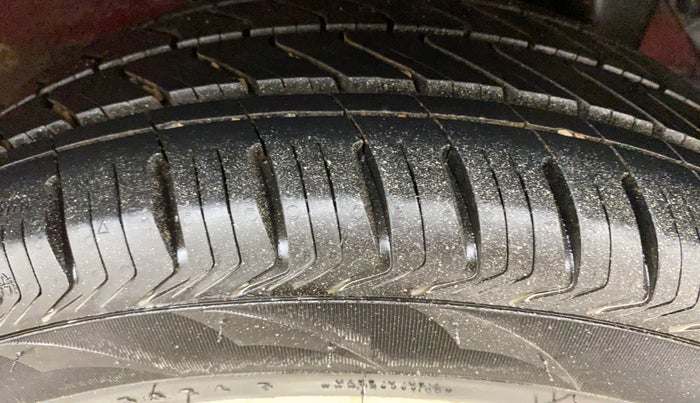 2017 Hyundai Elite i20 ASTA 1.2 DUAL TONE, Petrol, Manual, 94,608 km, Left Rear Tyre Tread