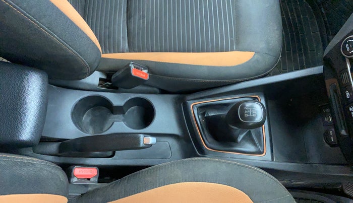 2017 Hyundai Elite i20 ASTA 1.2 DUAL TONE, Petrol, Manual, 94,608 km, Gear Lever