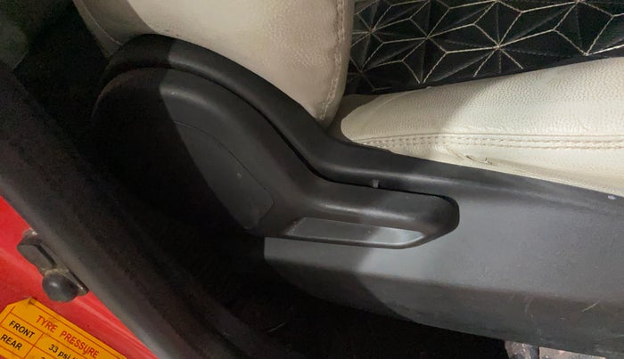 2020 Tata Tiago XE PETROL, Petrol, Manual, 50,986 km, Driver Side Adjustment Panel