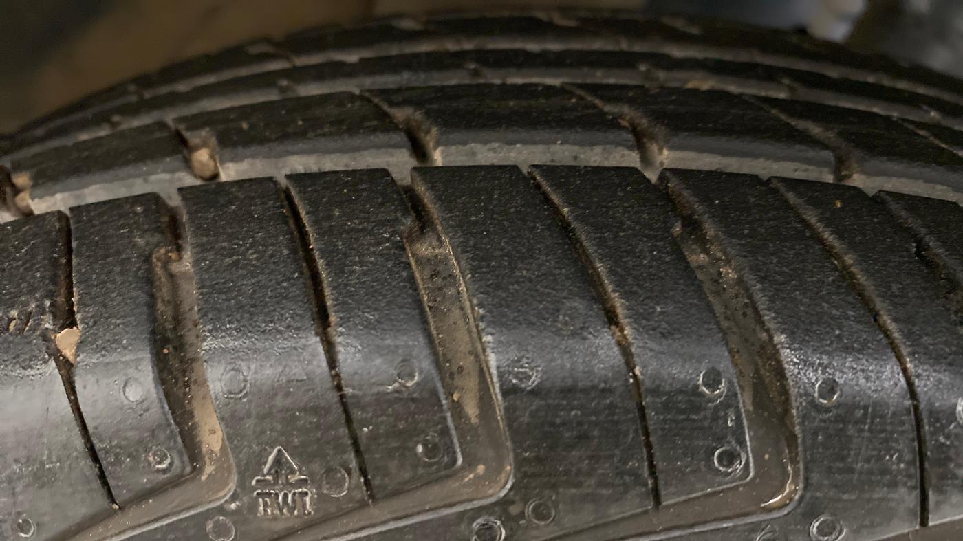 2018 Renault Kwid CLIMBER 1.0 AT, Petrol, Automatic, 8,931 km, Right Front Tyre Tread