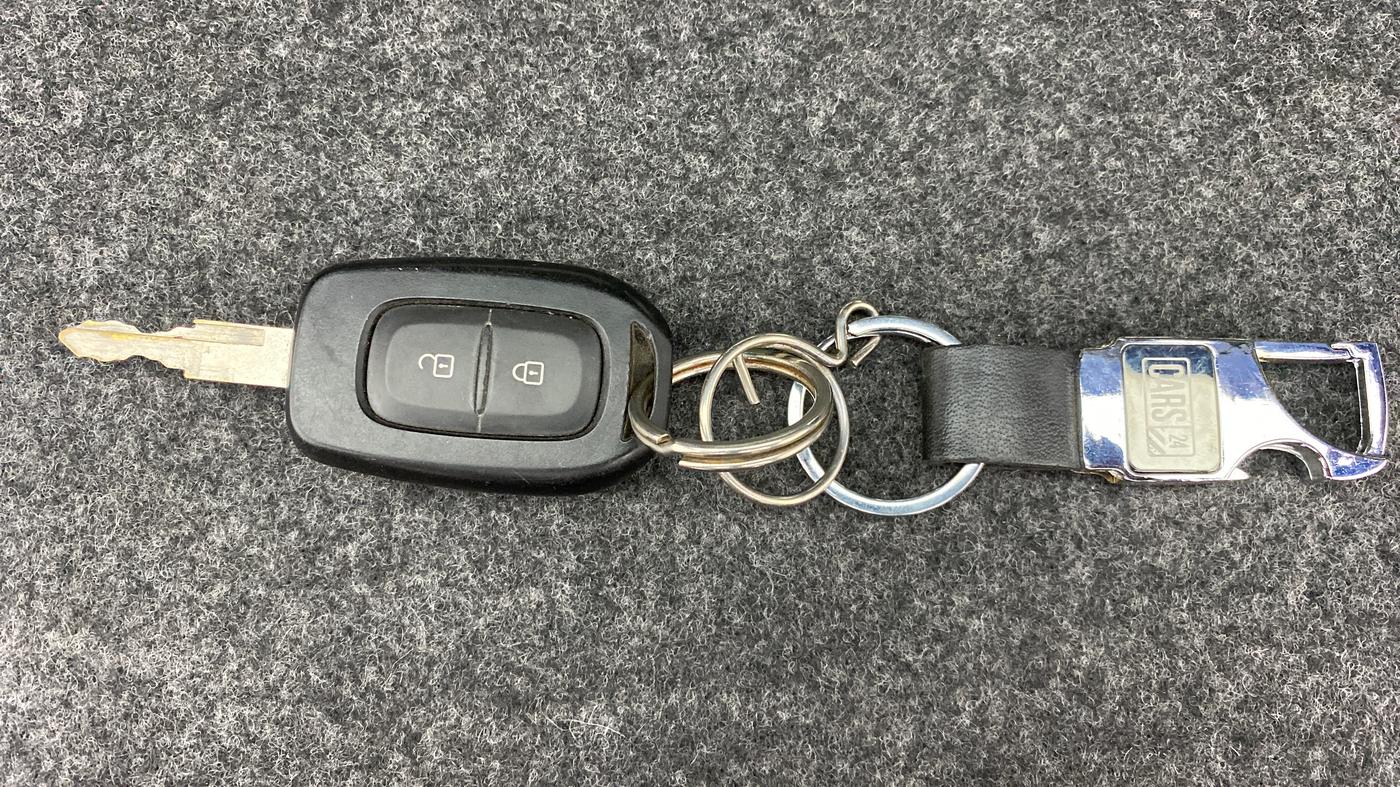 2018 Renault Kwid CLIMBER 1.0 AT, Petrol, Automatic, 8,931 km, Key Close Up