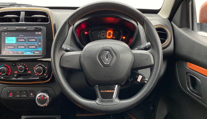 2018 Renault Kwid CLIMBER 1.0 AT, Petrol, Automatic, 8,931 km, Steering Wheel Close Up