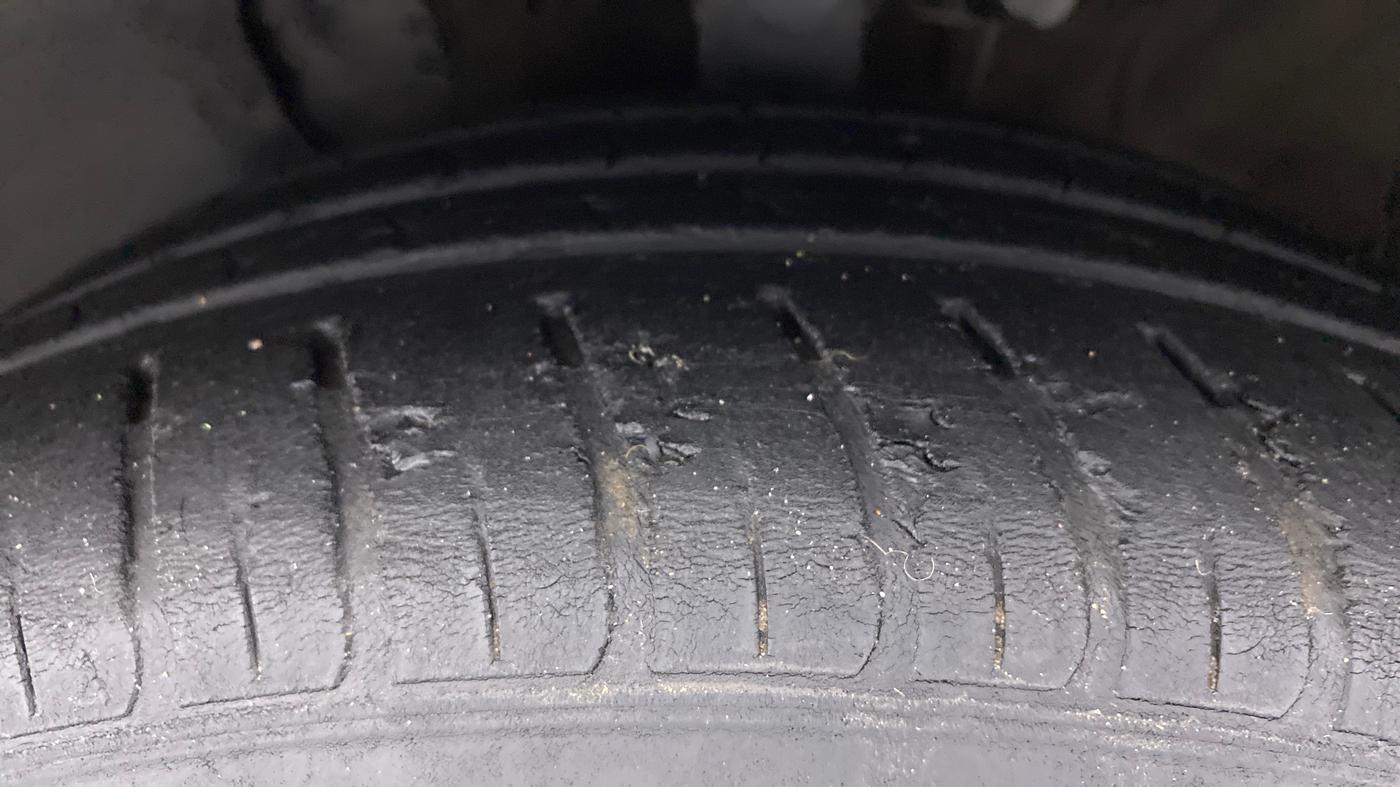 2018 Hyundai New Elantra 2.0 SX(O) AT PETROL, Petrol, Automatic, 44,123 km, Left Front Tyre Tread
