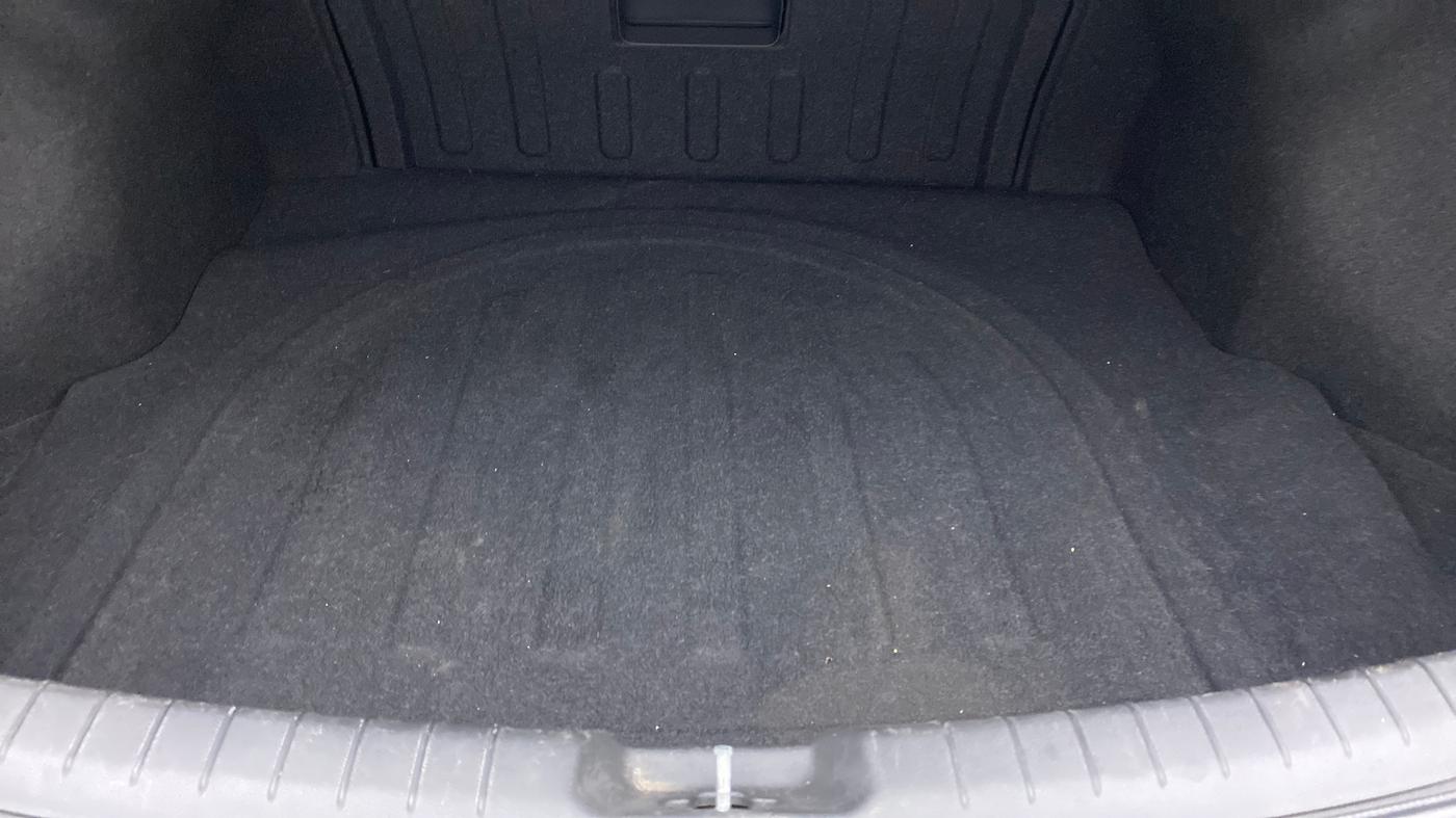 2018 Hyundai New Elantra 2.0 SX(O) AT PETROL, Petrol, Automatic, 44,123 km, Boot Inside