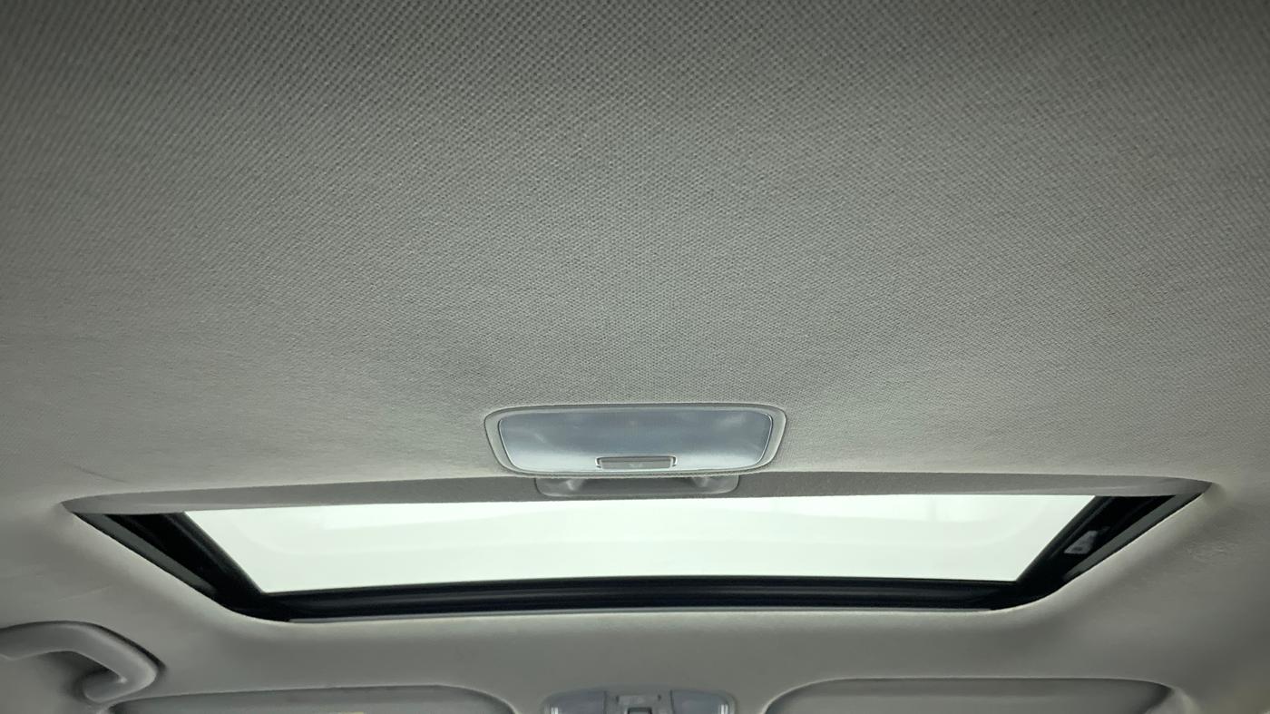2018 Hyundai New Elantra 2.0 SX(O) AT PETROL, Petrol, Automatic, 44,123 km, Moonroof/ Sunroof