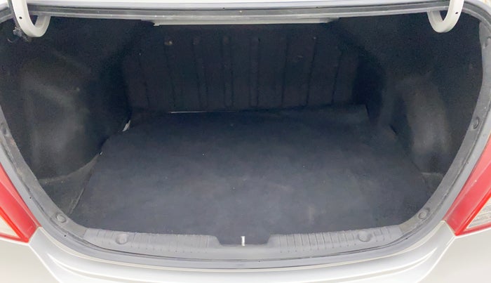 2014 Hyundai Verna FLUIDIC 1.4 VTVT CX, Petrol, Manual, 38,484 km, Boot Inside