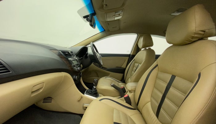2014 Hyundai Verna FLUIDIC 1.4 VTVT CX, Petrol, Manual, 38,484 km, Right Side Front Door Cabin