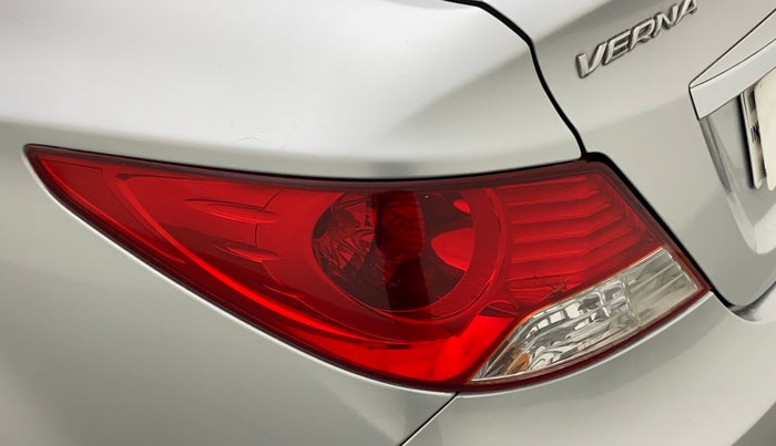 2014 Hyundai Verna FLUIDIC 1.4 VTVT CX, Petrol, Manual, 38,484 km, Left tail light - Minor damage