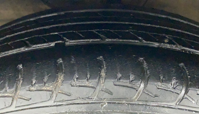 2019 Maruti Baleno DELTA PETROL 1.2, Petrol, Manual, 50,252 km, Left Front Tyre Tread