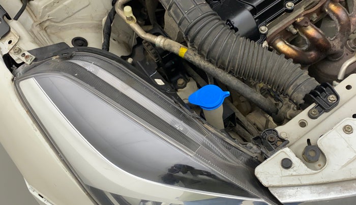 2019 Maruti Baleno DELTA PETROL 1.2, Petrol, Manual, 50,252 km, Right headlight - Clamp has minor damage