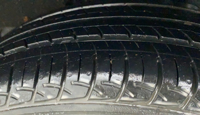 2019 Maruti Baleno DELTA PETROL 1.2, Petrol, Manual, 50,252 km, Left Rear Tyre Tread