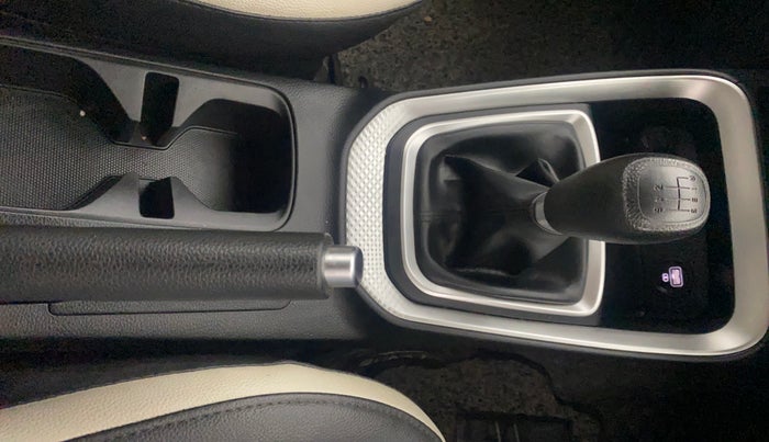 2021 KIA SONET HTK PLUS 1.0 IMT, Petrol, Manual, 27,095 km, Gear Lever