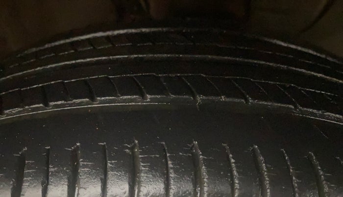 2018 Hyundai Elite i20 ASTA 1.2  CVT, Petrol, Automatic, 23,926 km, Right Front Tyre Tread