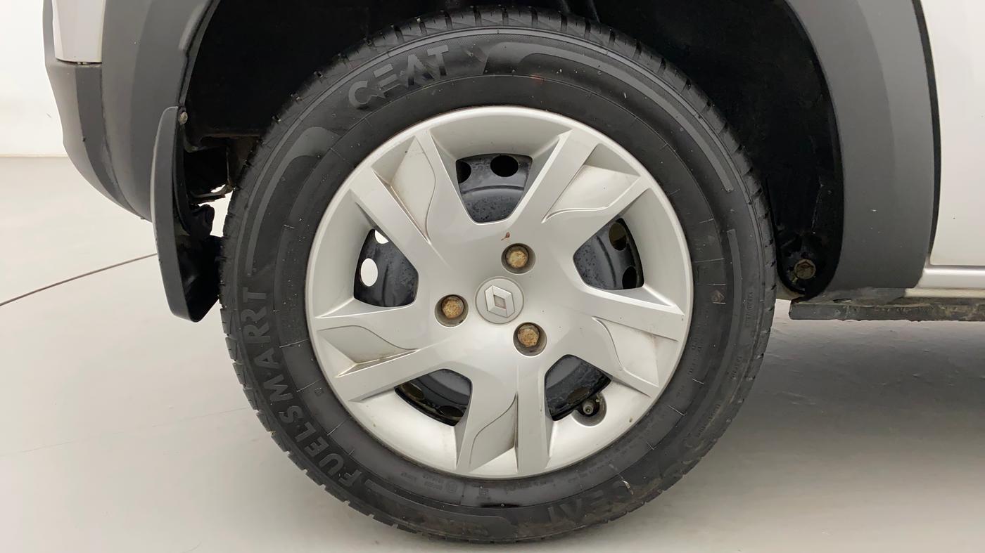 2021 Renault Kwid RXT 1.0 AMT (O), Petrol, Automatic, 6,725 km, Right Rear Wheel