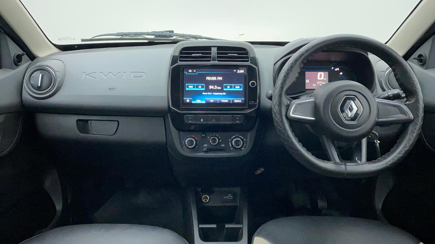2021 Renault Kwid RXT 1.0 AMT (O), Petrol, Automatic, 6,725 km, Dashboard