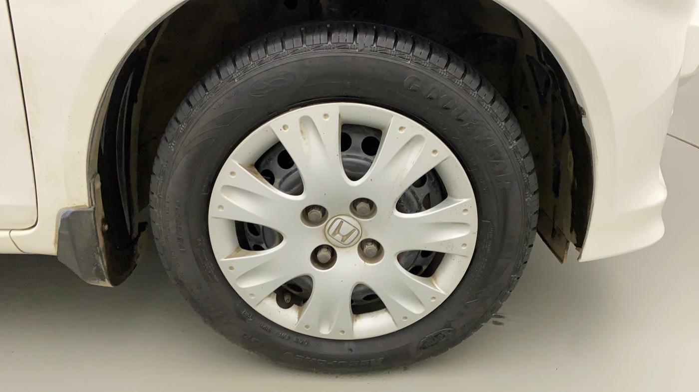 2015 Honda Amaze 1.2L I-VTEC S, Petrol, Manual, 83,402 km, Right Front Wheel