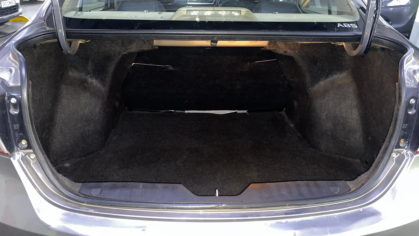 2015 Maruti Ciaz ZXI, Petrol, Manual, 66,711 km, Boot Inside