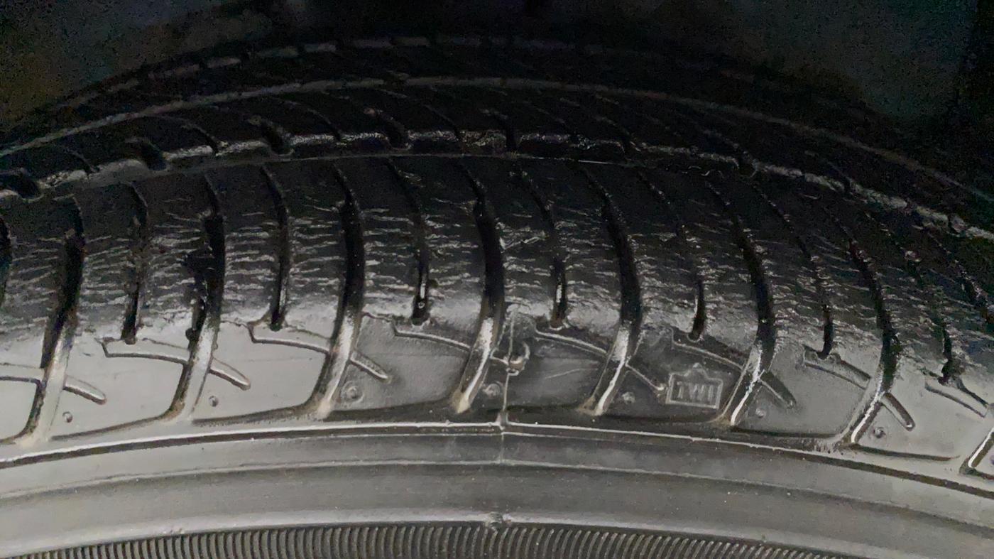 2018 Maruti Celerio ZXI, Petrol, Manual, 16,223 km, Left Front Tyre Tread