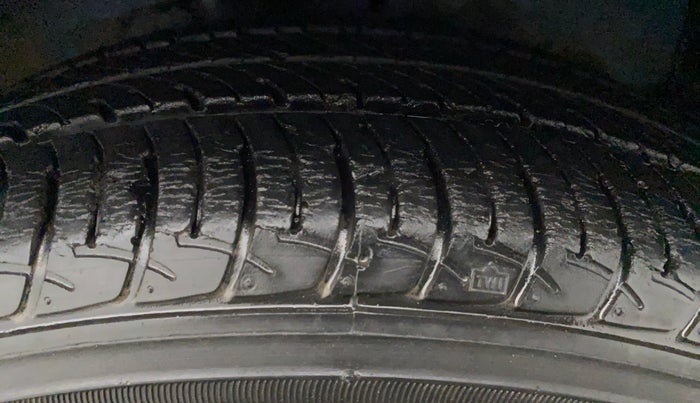 2018 Maruti Celerio ZXI, Petrol, Manual, 16,223 km, Left Front Tyre Tread
