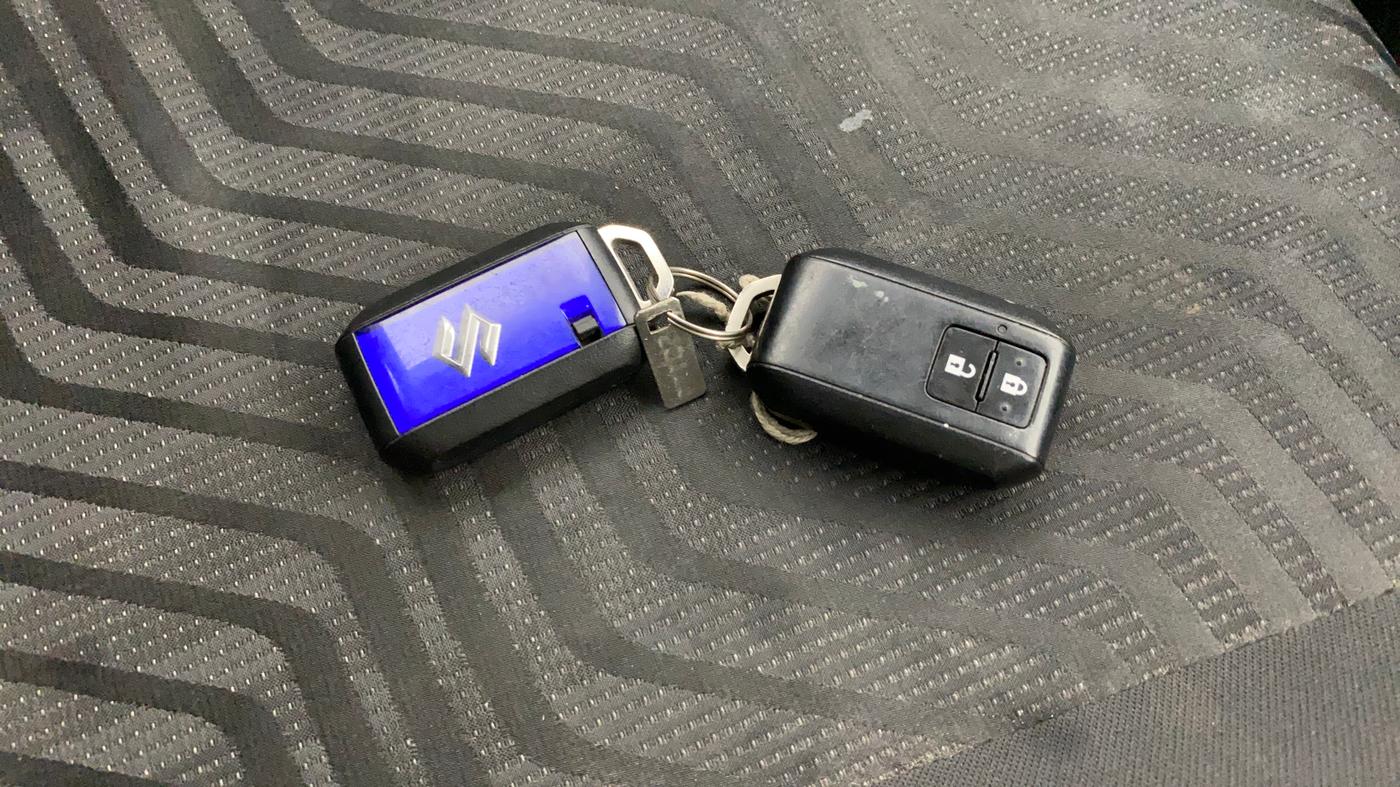 2018 Maruti Swift ZXI AMT, Petrol, Automatic, 41,491 km, Key Close Up