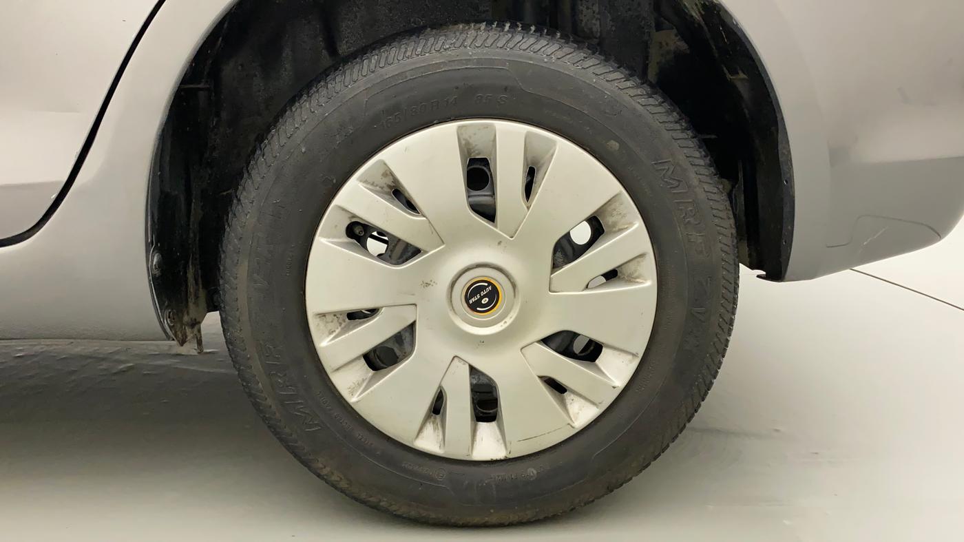 2014 Maruti Swift Dzire VXI, Petrol, Manual, 74,185 km, Left Rear Wheel