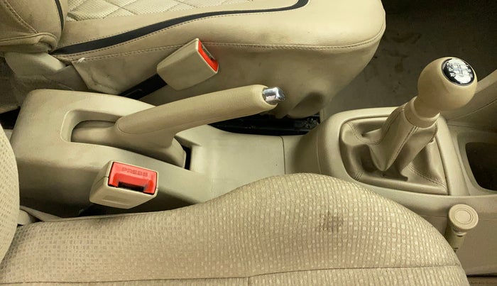 2014 Maruti Swift Dzire VXI, Petrol, Manual, 74,185 km, Gear Lever