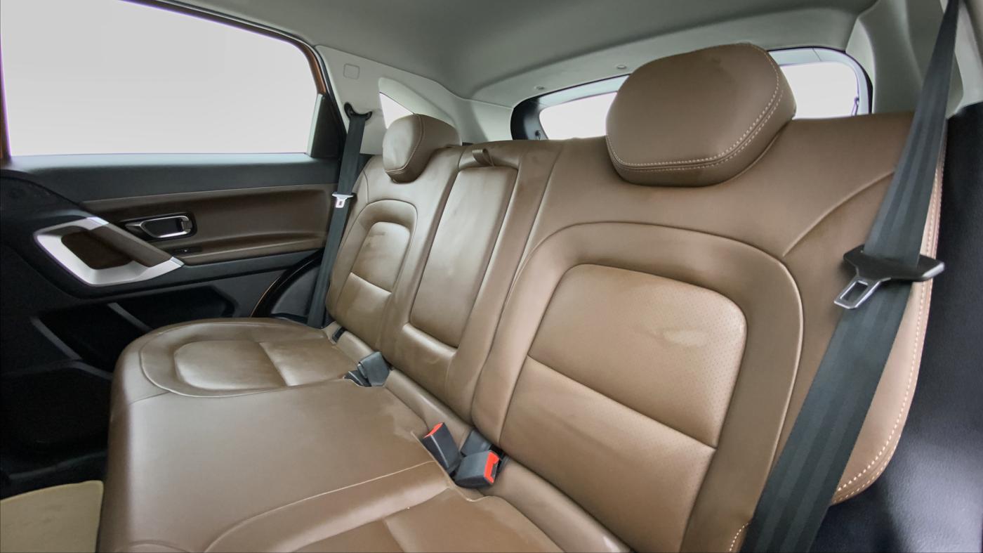 2019 Tata Harrier XZ 2.0L Kryotec, Diesel, Manual, 22,363 km, Right Side Door Cabin View