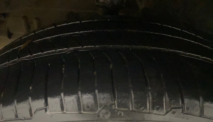 2015 Tata Zest XT 90PS DIESEL, Diesel, Manual, 73,618 km, Right Rear Tyre Tread