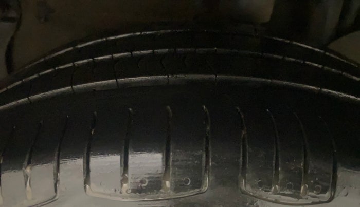 2015 Tata Zest XT 90PS DIESEL, Diesel, Manual, 73,618 km, Left Rear Tyre Tread